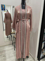 Charger l&#39;image dans la galerie, ENSEMBLE 2 PIECES ABAYA ET GILET ROSE
