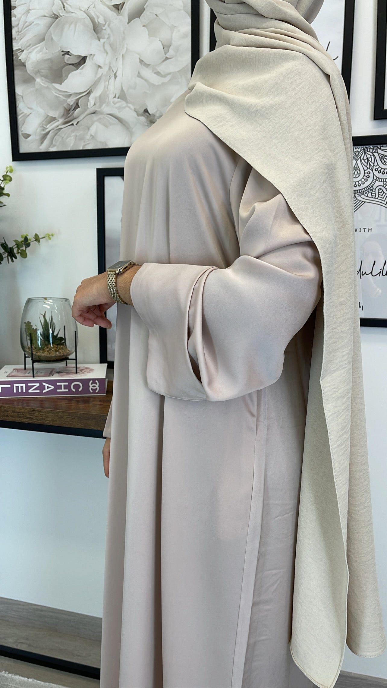 ABAYA SATIN NUDE