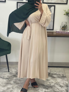 ABAYA SAMA NUDE