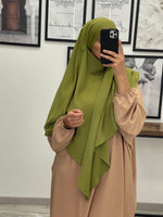 Charger l&#39;image dans la galerie, KHIMAR SOIE DE MEDINE VERT OLIVE
