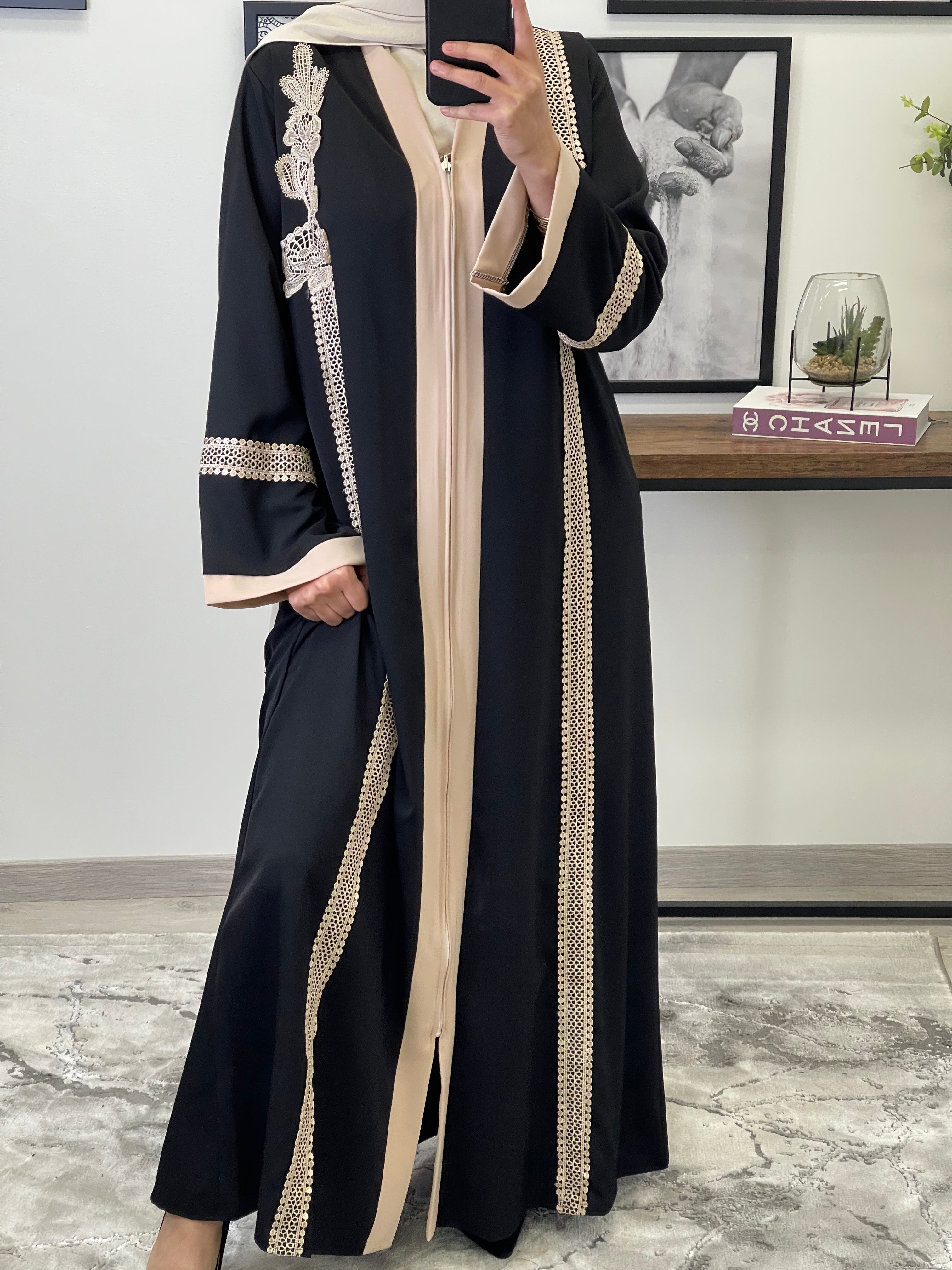 ABAYA ILYANA