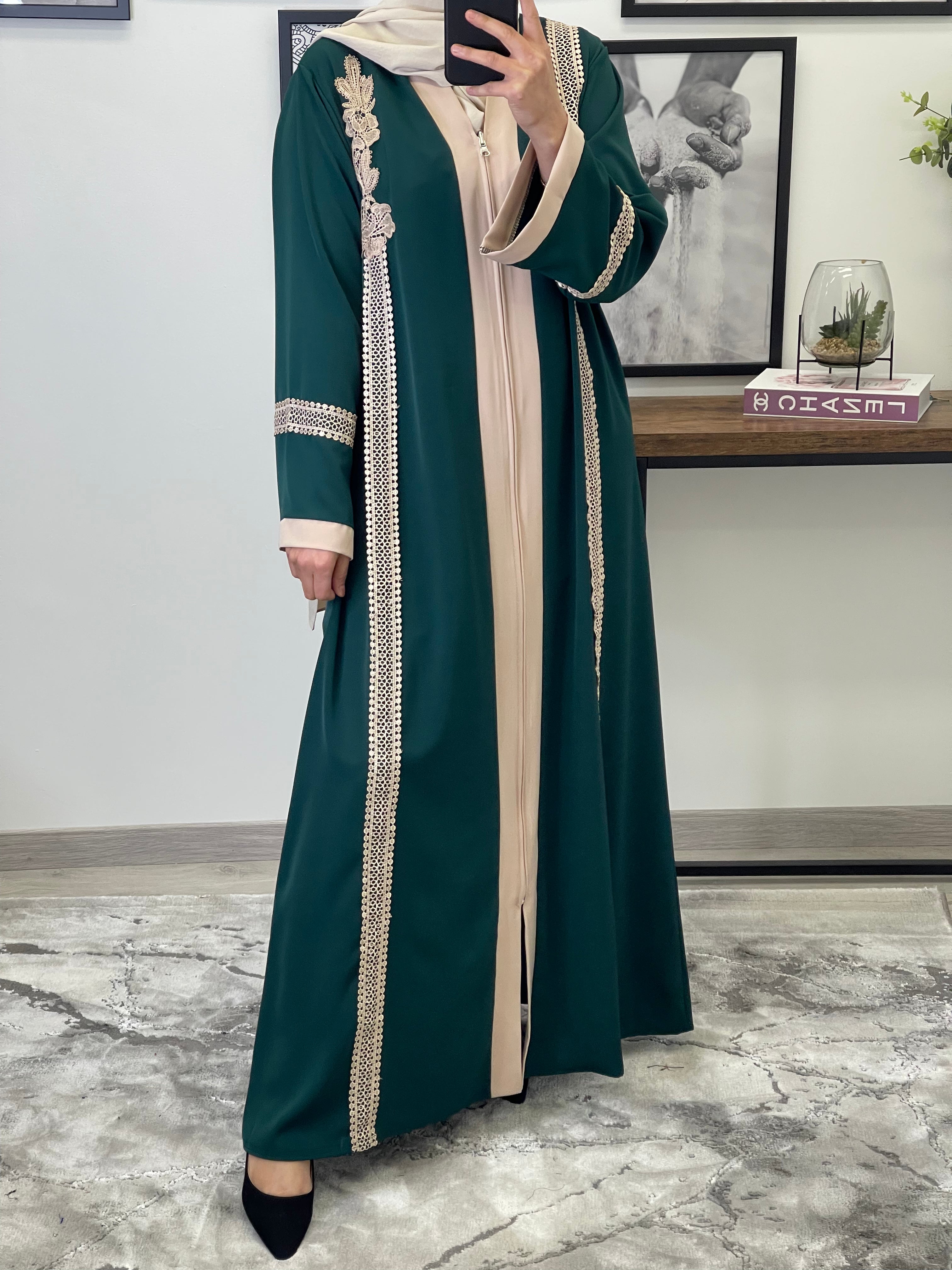 ABAYA ILYANA