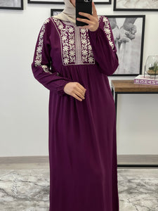 ROBE BRODÉE MAUVE