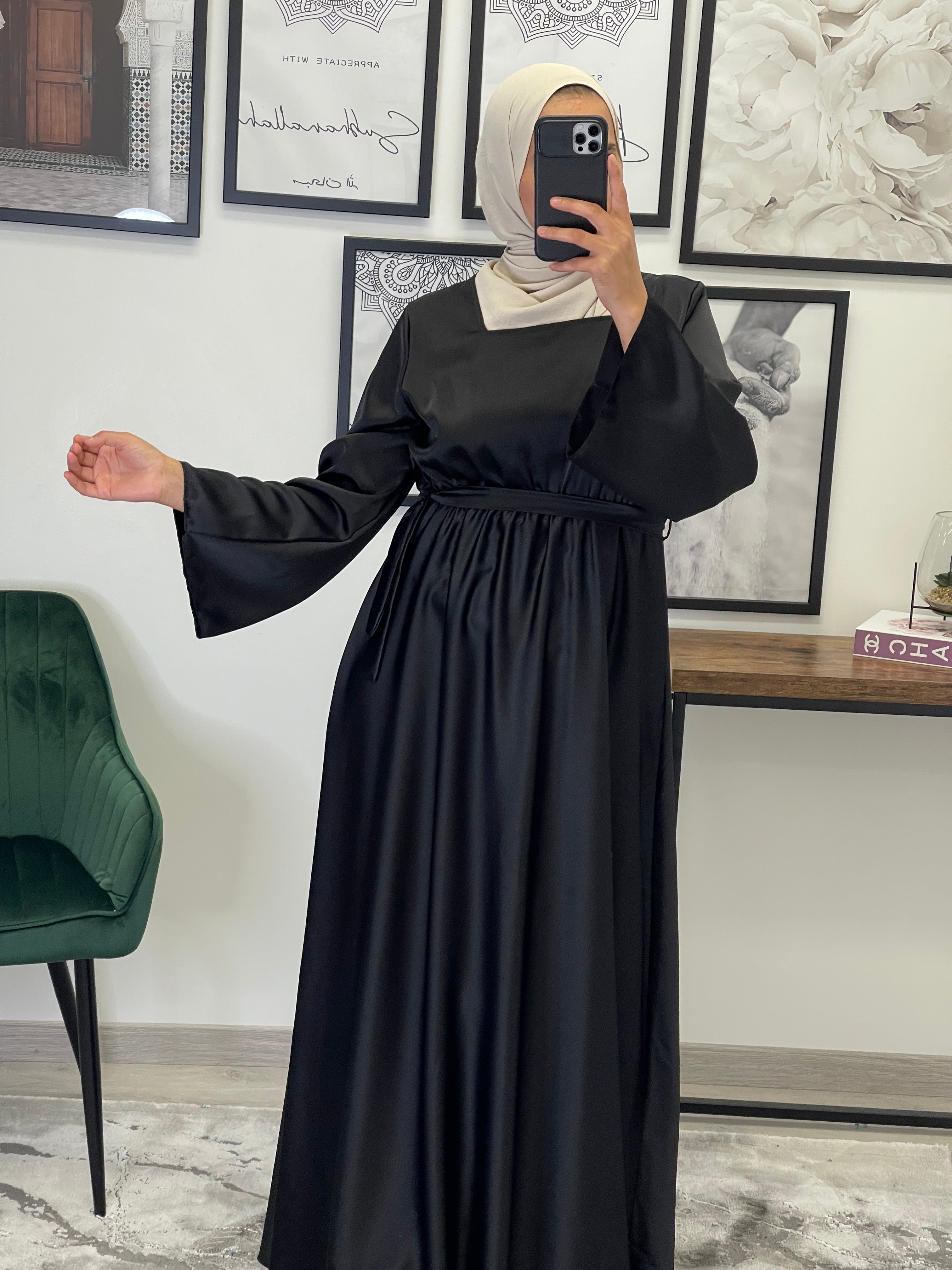 ROBE SATIN ADELINE NOIR