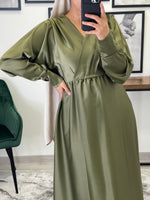 Charger l&#39;image dans la galerie, ROBE CACHE COEUR SATIN VERT
