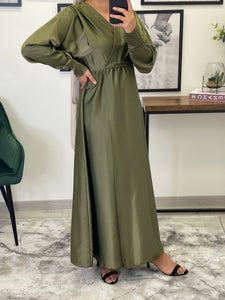 ROBE CACHE COEUR SATIN VERT