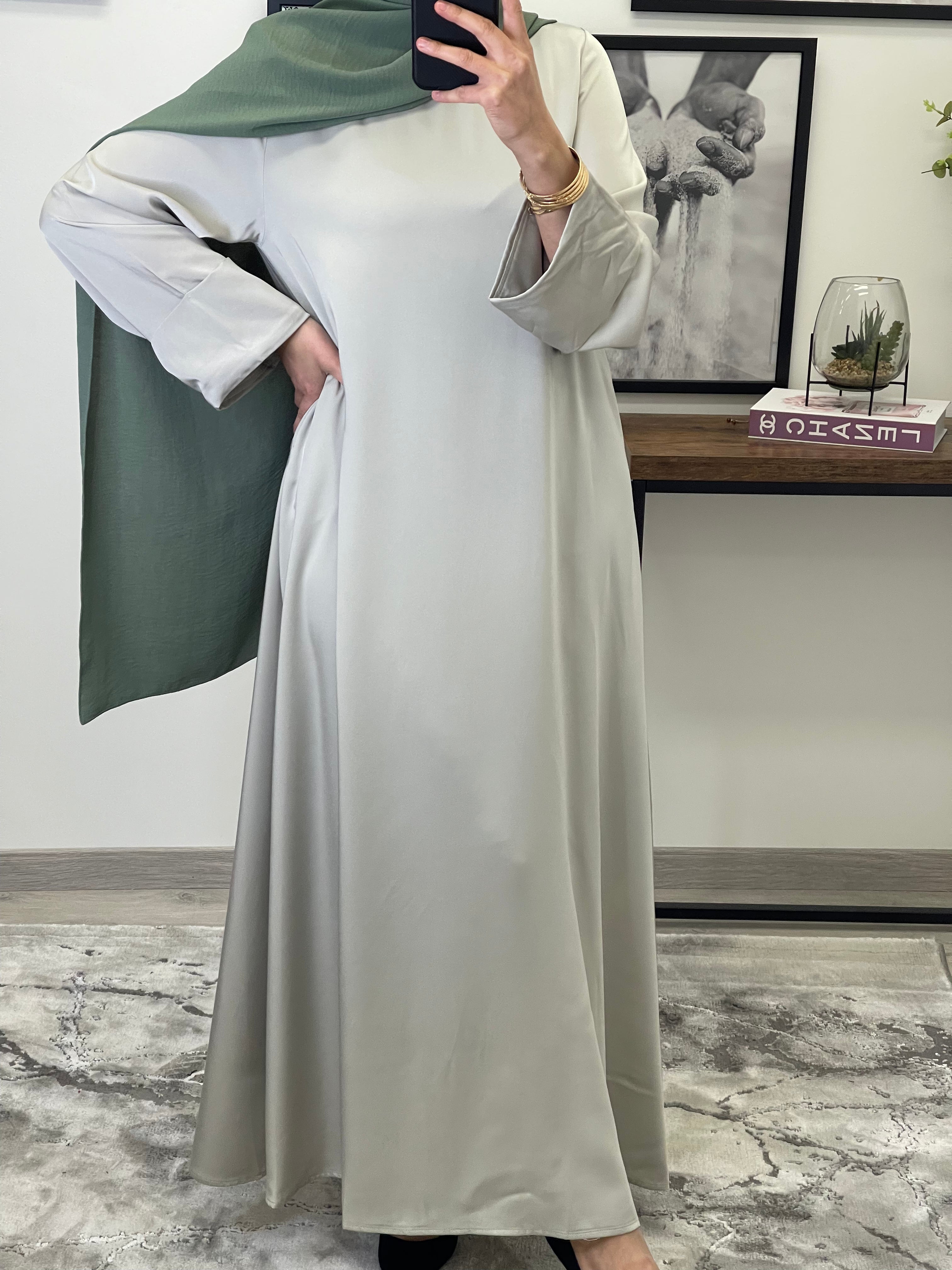 ABAYA SATIN VERT