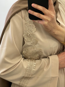 ABAYA ILYANA