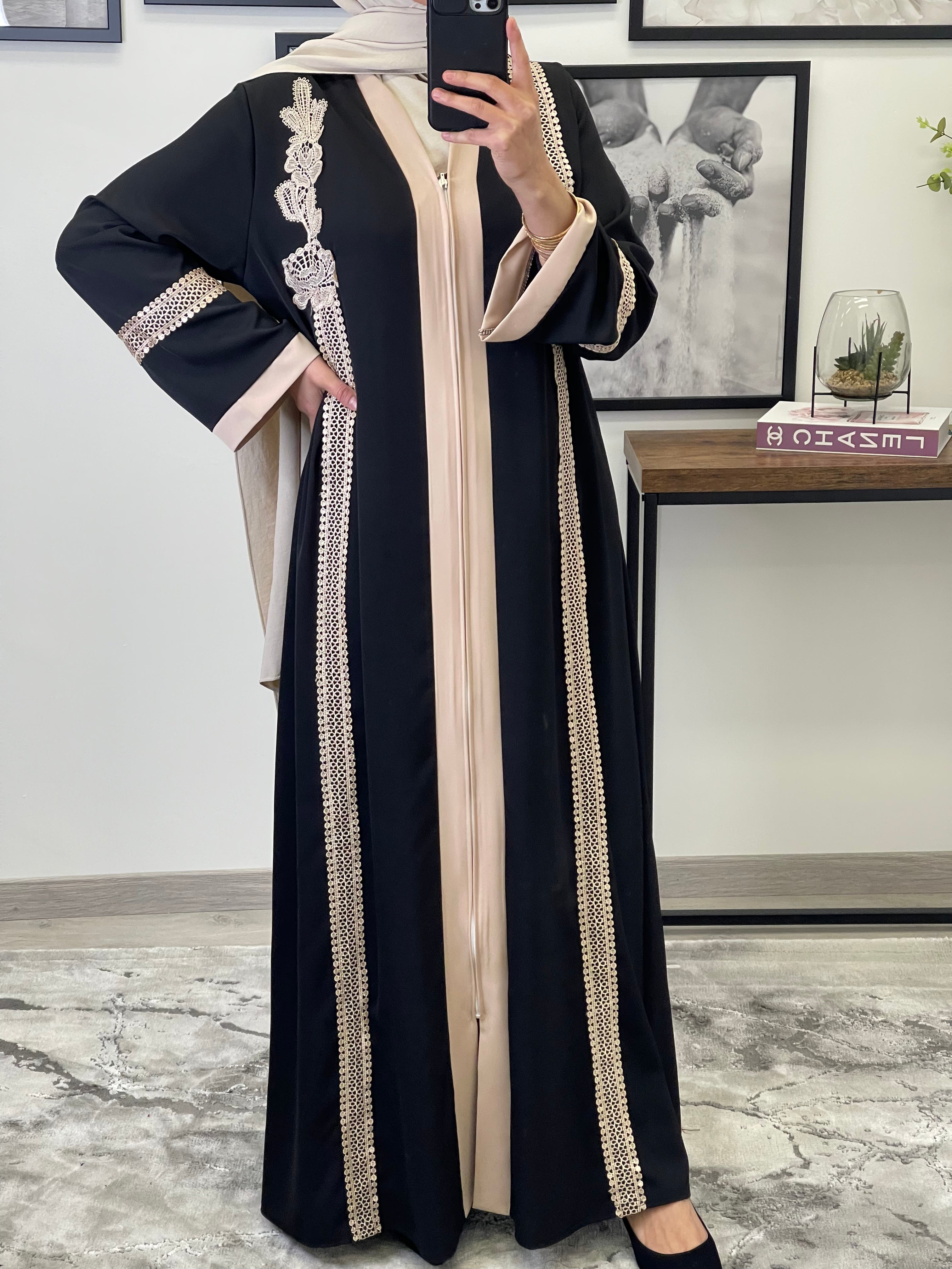 ABAYA ILYANA