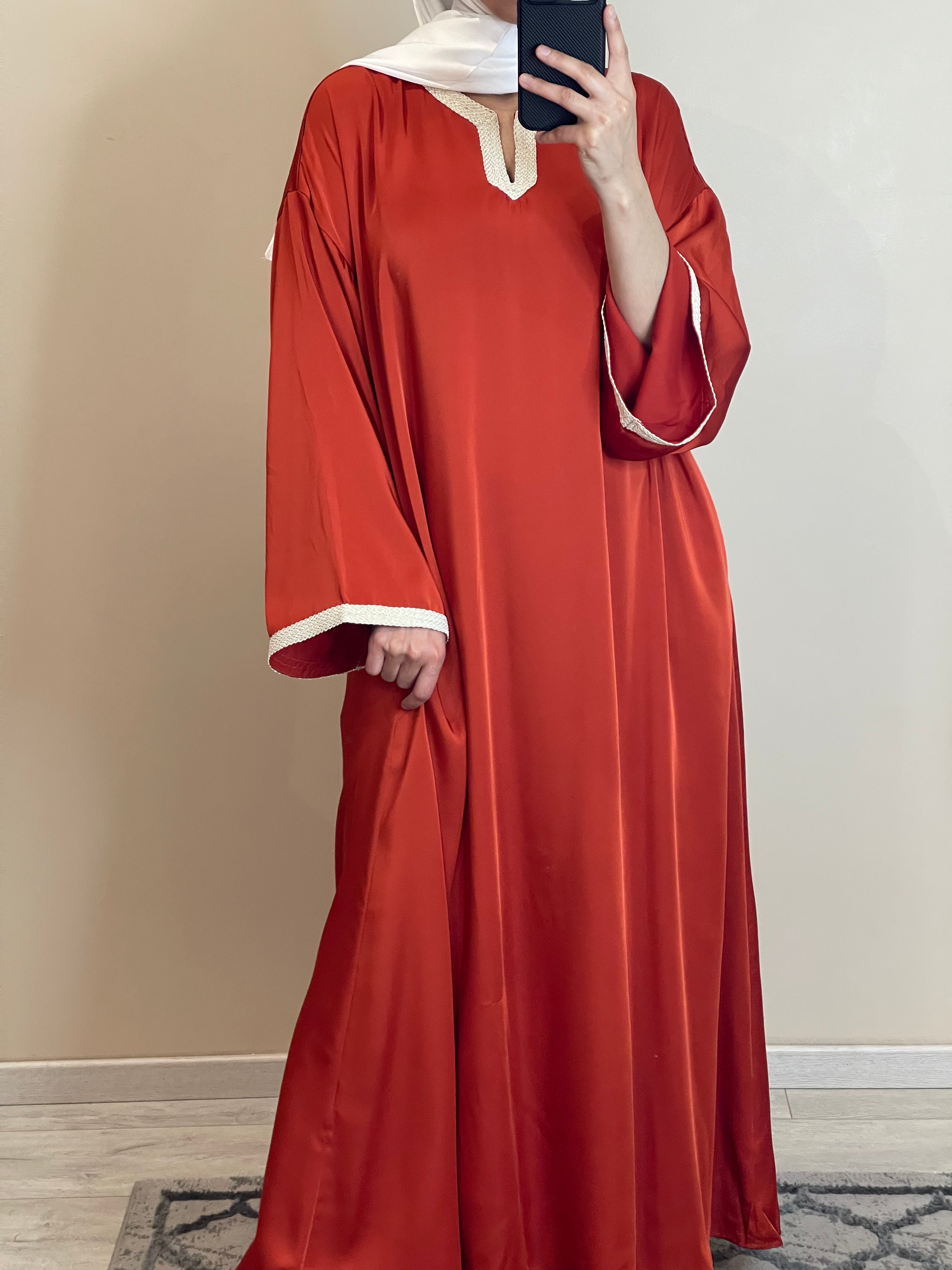 ROBE SATIN SAMIRA