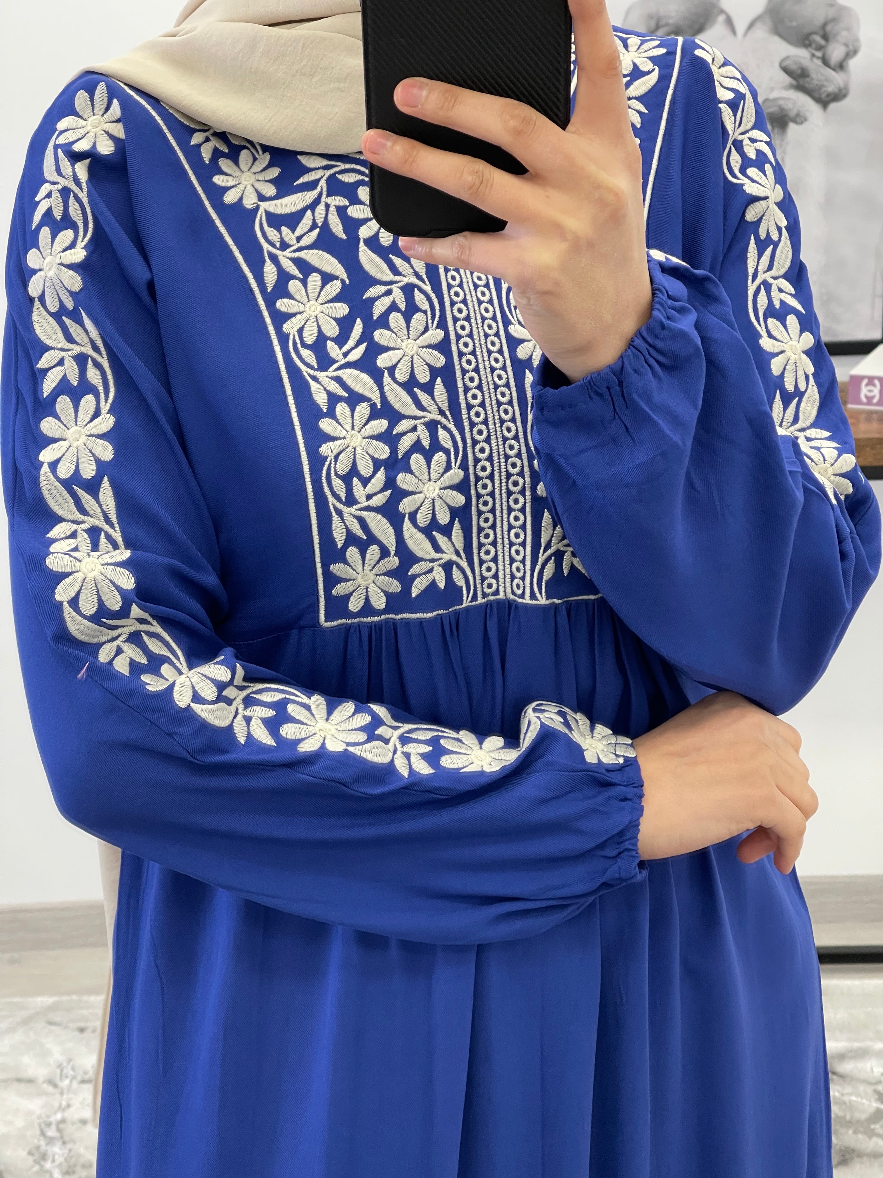 ROBE BRODÉE BLEU