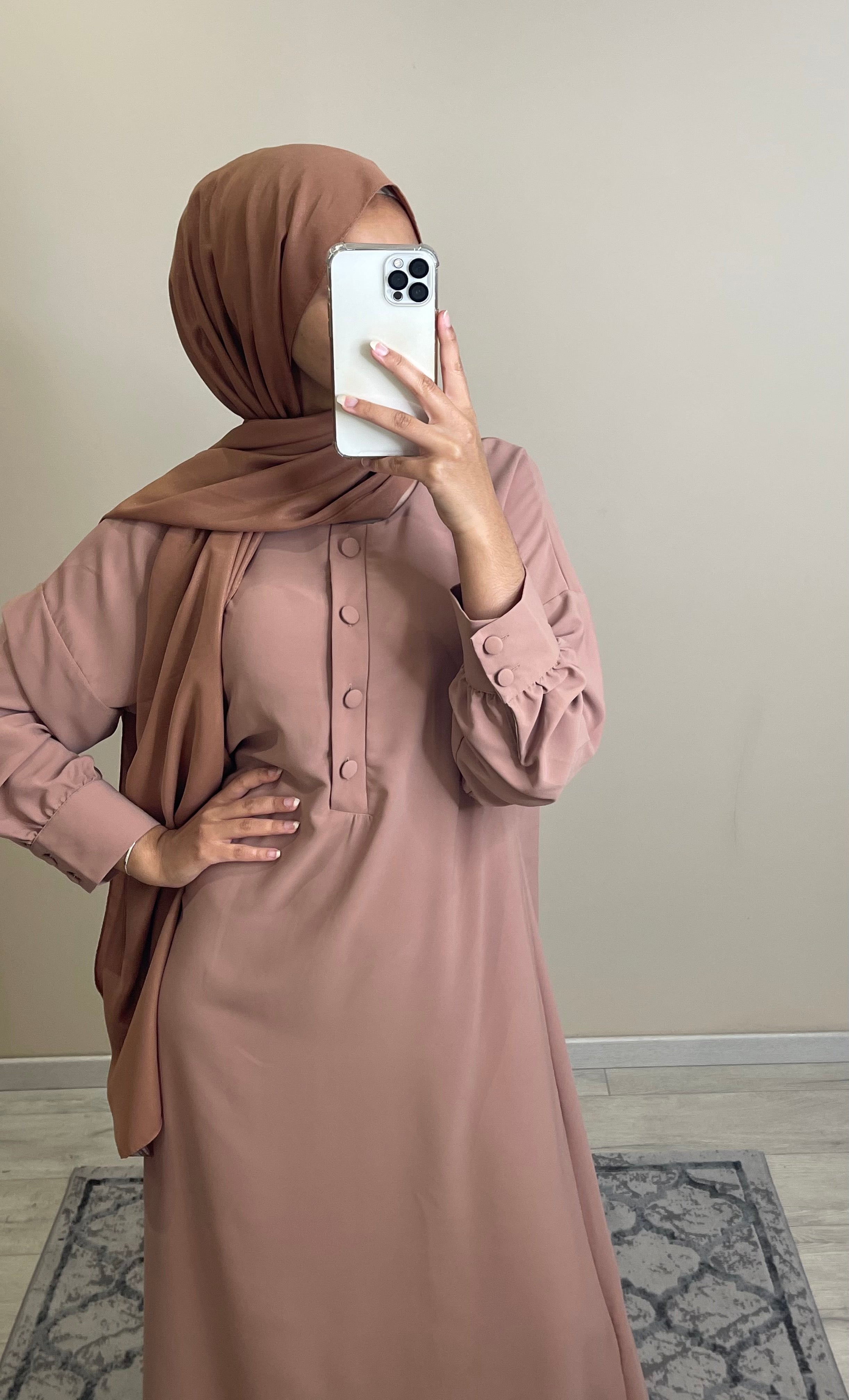 ABAYA NUR